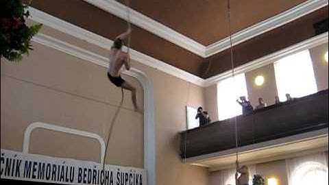 Rope climbing 5,30s on 8m rope - WORLD RECORD