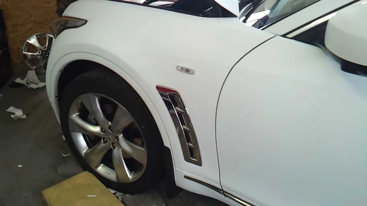 Infinity FX50S wrap white 3D carbon vinyl - celopolep / fólie na auto