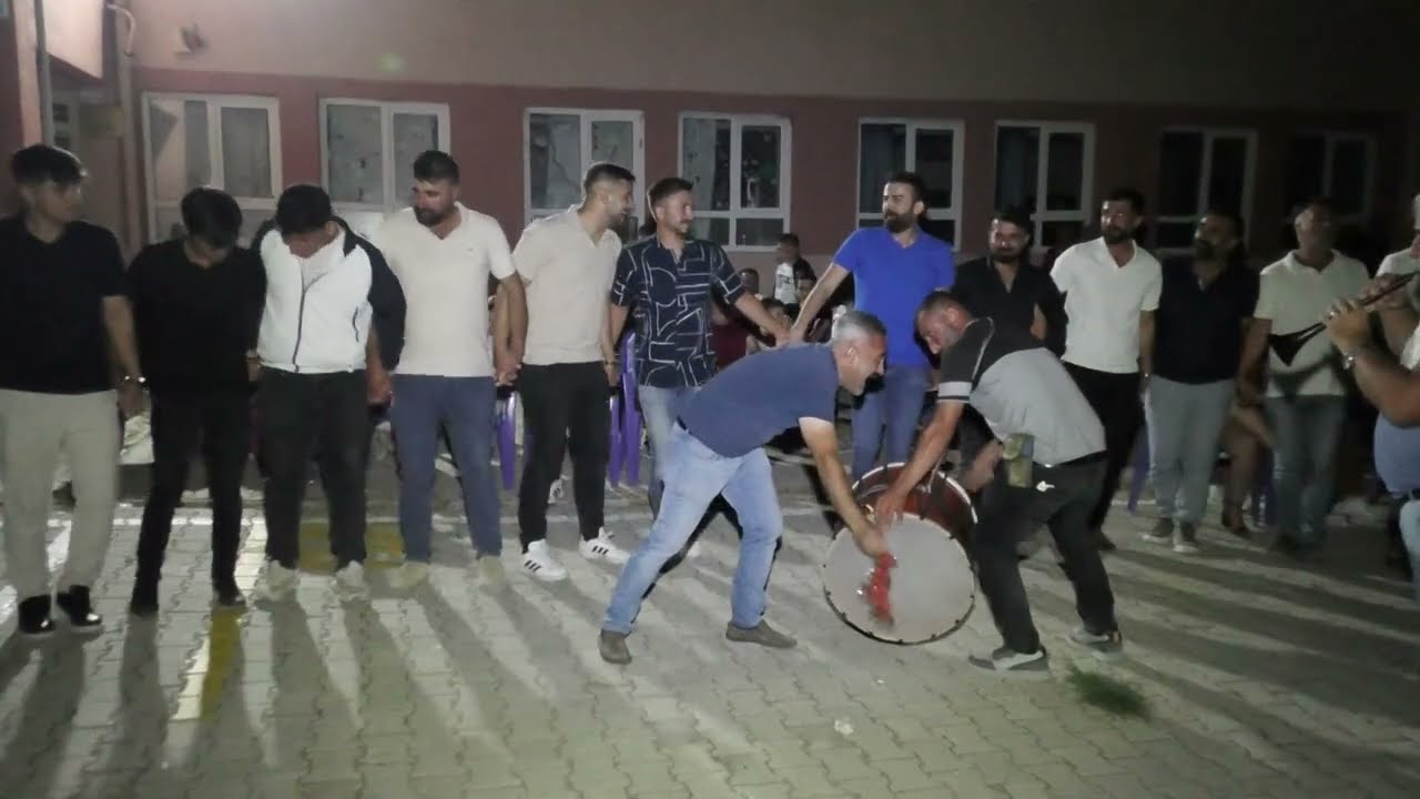 Arguvan Kömürlük Köyü Düğün 2