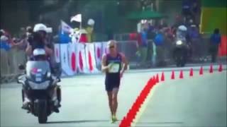 Olympic 2016 Video : Player Poos. French Olympic Walker, Yohann Diniz Poos Himself Mid-Race