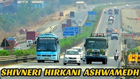 Shivneri Overtakes Hirkani And Ashwamedh Approaching From Opposite Lane On Mumbai Pune Expressway