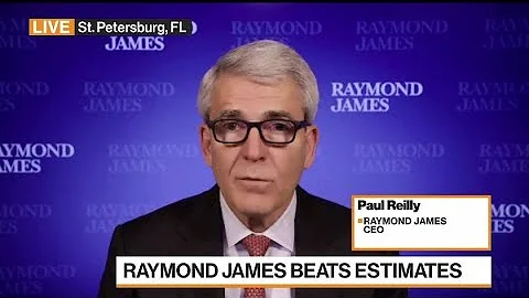 Raymond James CEO on Earnings, Acquisitions and Hiring