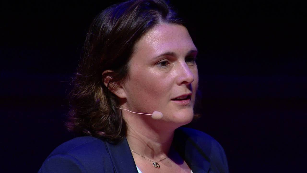 Les jeunes sont de super-entrepreneurs par nature | Dominique Dalle | TEDxLille