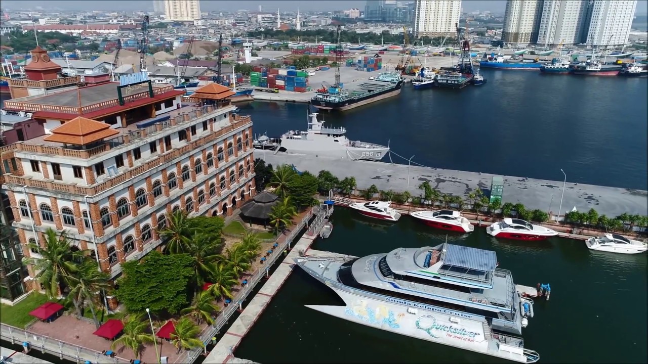 Batavia Sunda Kelapa Marina - YouTube