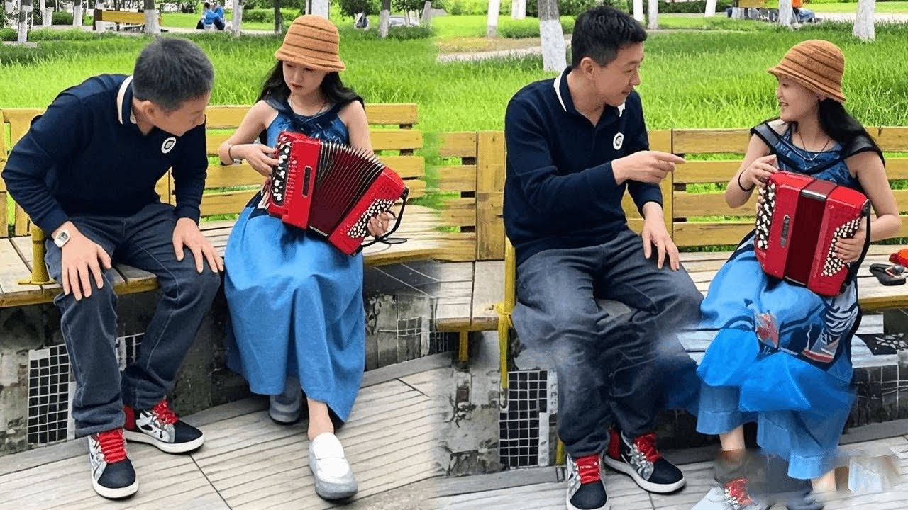 去公园盘大爷，当做不会弹手风琴，结果下一秒被大爷认了出来！太尴尬了！【李楚然手风琴】