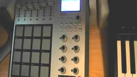 @MirakleAllure - Sampling "Detroit Emeralds" With My Mpd24 And Reason 5