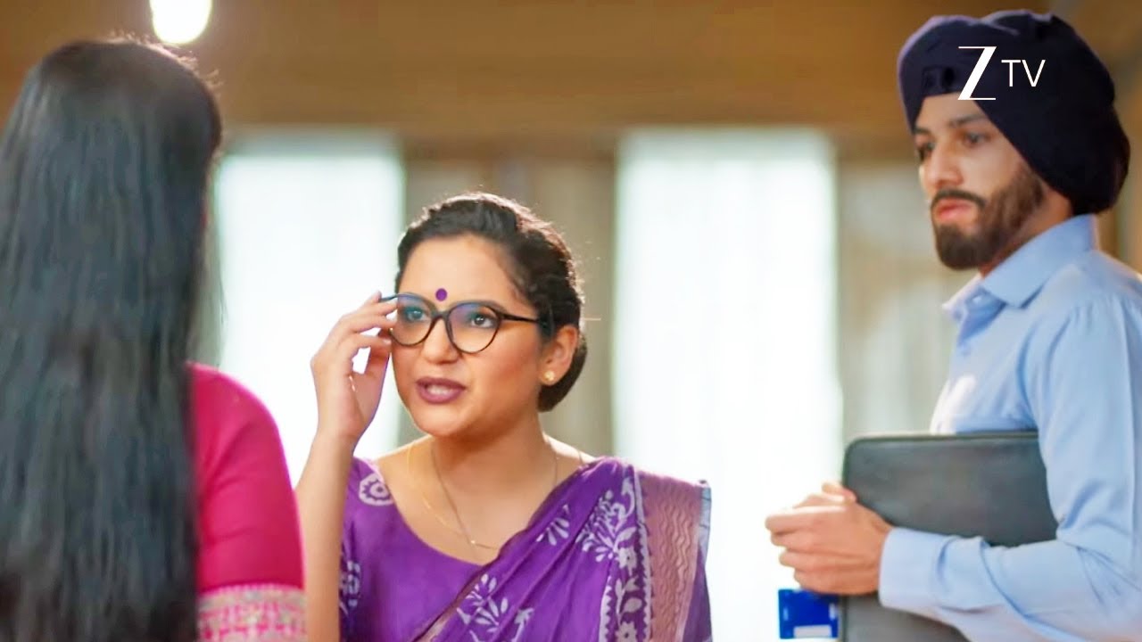 Vasudha | Will Vasu and Avinash's disguise be exposed?