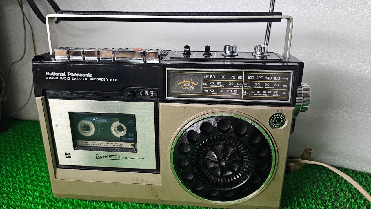 national Panasonic 3BAND radio cassette recorder 543 made in Japan