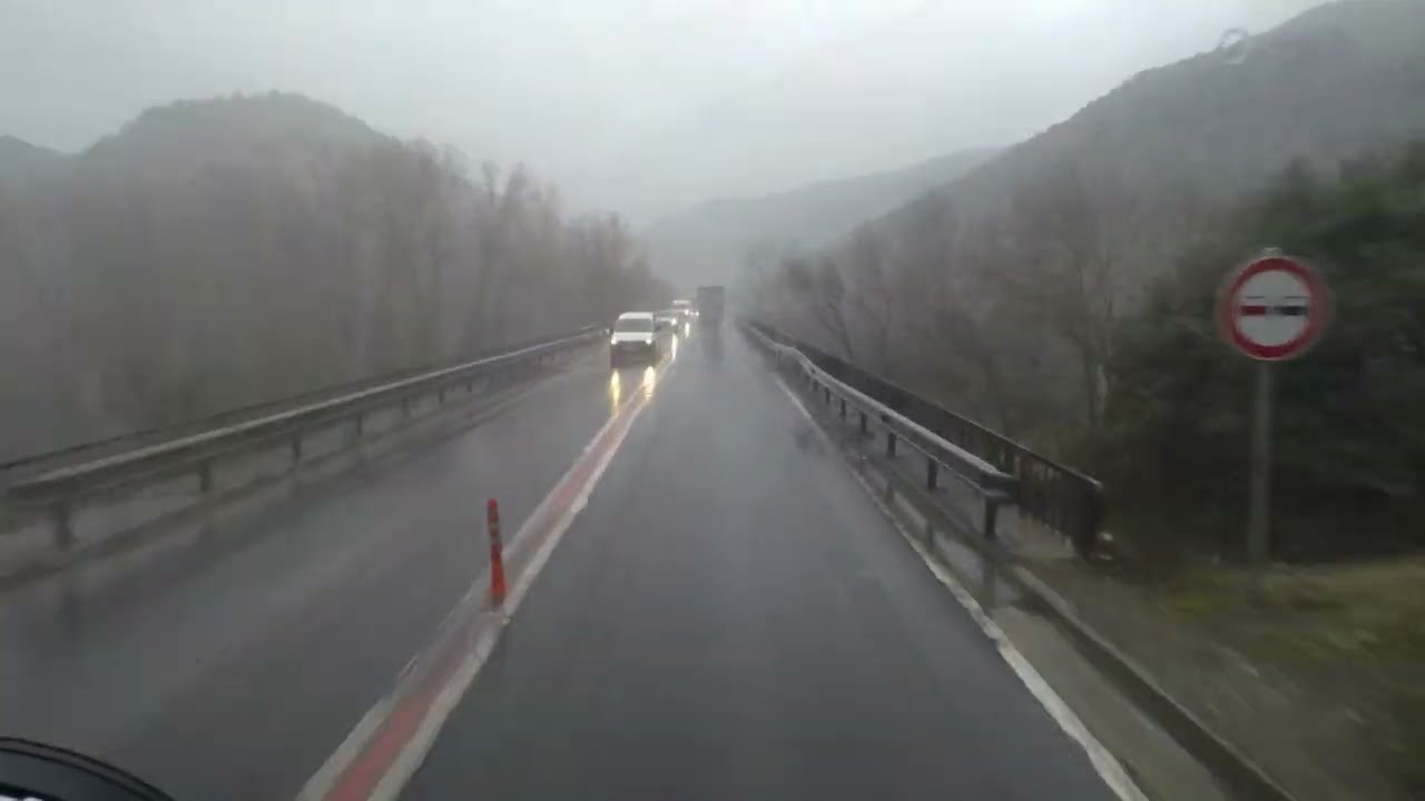 OLAĞAN ÜSTÜ VADİ MANZARALARI
