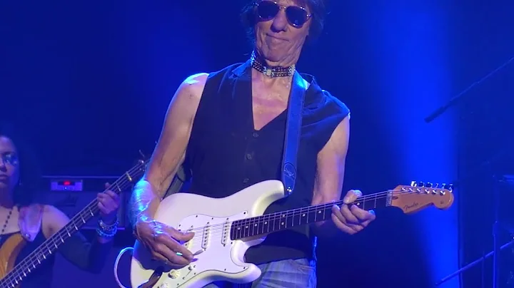 Jeff Beck Live 2022  Corpus Christi Carol  A Day i...