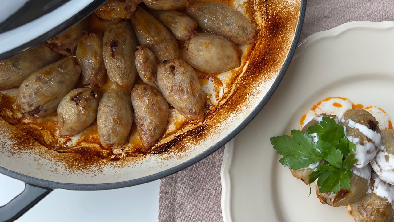Oven-baked Stuffed Onions | Turkish Soğan dolması 
