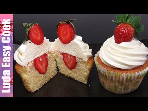 КАПКЕЙКИ на ПРАЗДНИК Вкусные КАПКЕЙКИ с Клубникой - STRAWBERRIES CUPCAKE RECIPE Cupcakes Decorating КАПКЕЙКИ на ПРАЗДНИК Вкусные КАПКЕЙКИ с Клубникой - STRAWBERRIES CUPCAKE RECIPE Cupcakes Decorating