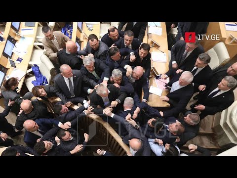 პოლიტიკური განცხადებები და დაპირისპირება პარლამენტში