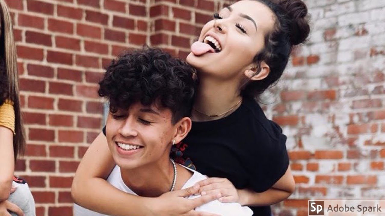 Brandon dating 9 tecken du dejtar en varulv