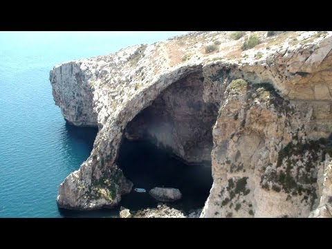 Видео: Описание и снимки на Blue Grotto - Малта: Остров Малта