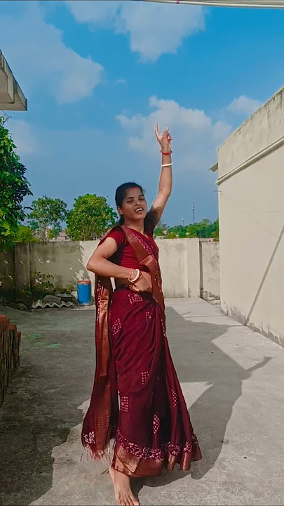 Bade Miyan Toh Bade Miyan 🌿🔥✨# Shorts # Dance #