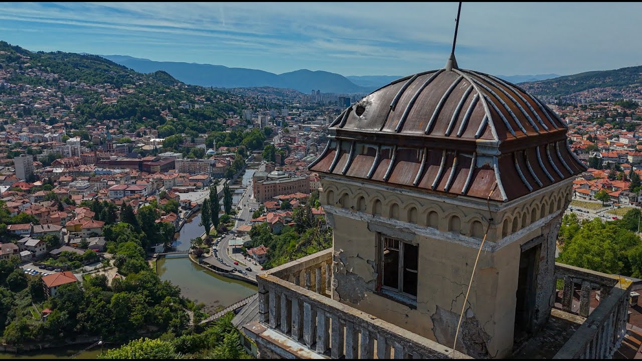 Snimak iz zraka / Iz ruševine u hotel: Kasarna 