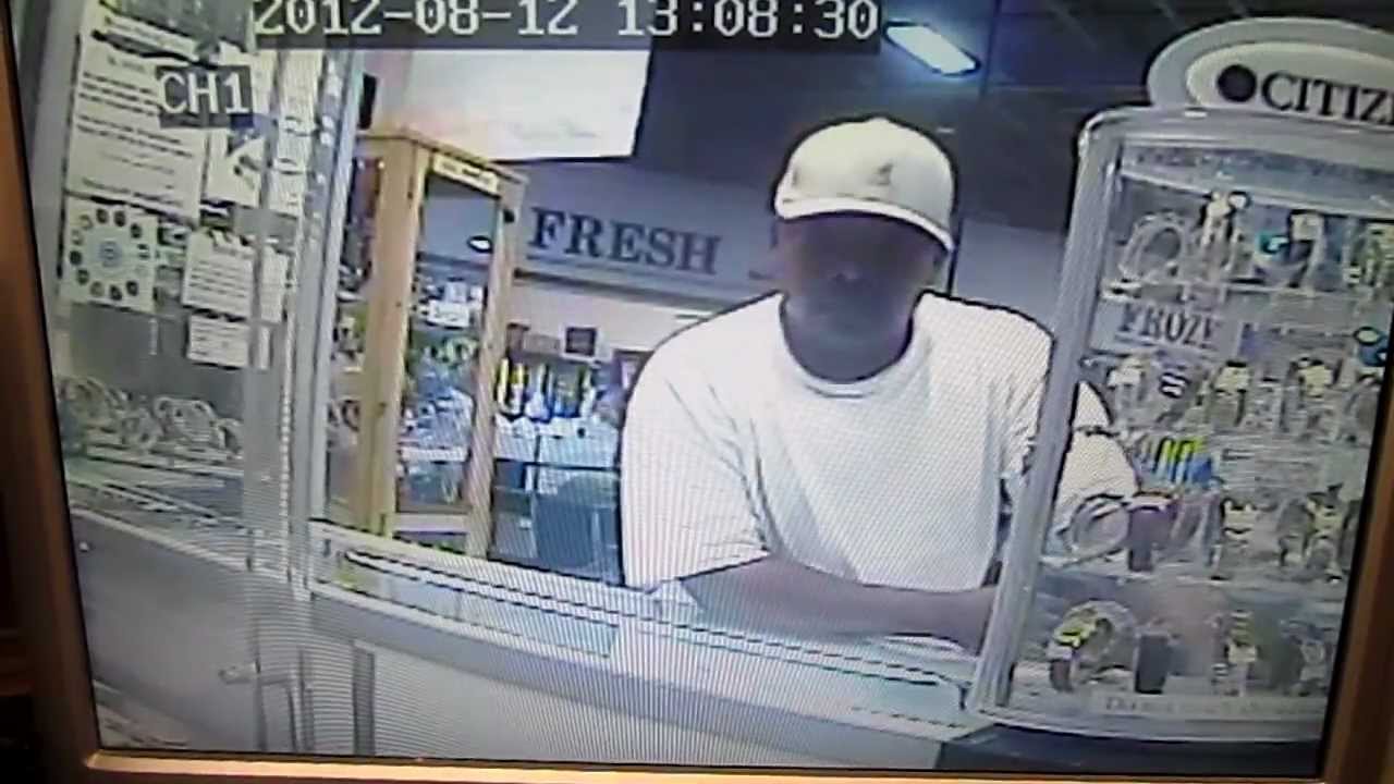 Jewelry store robbery, Theft, Burglary in Houston. 1 of 5