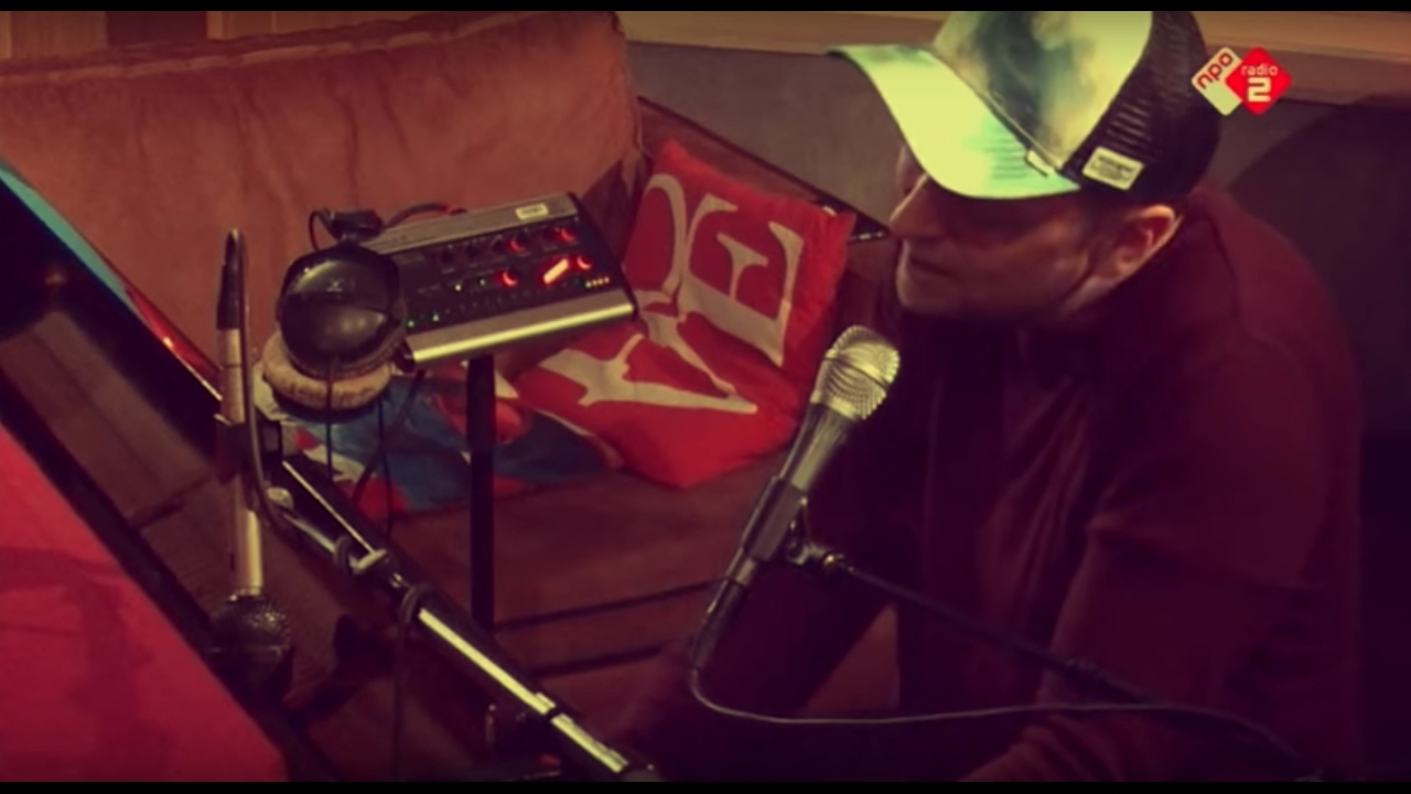 a balladeer - Robin II (live at Blokhuis, NPO Radio 2)