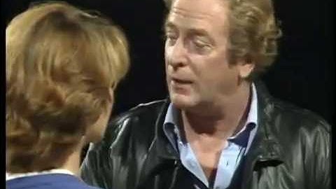 Michael Caine Teaches Acting In Film