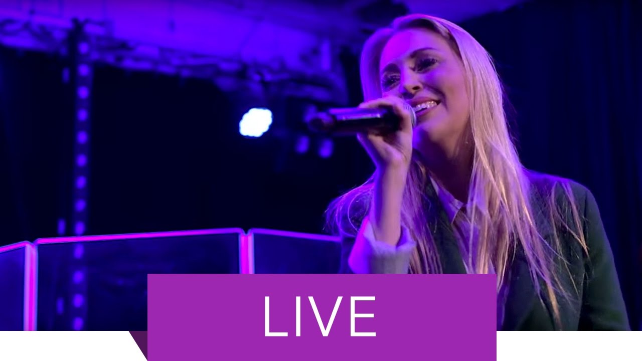 Alexa Feser - Wunderfinder feat. Curse (Live)