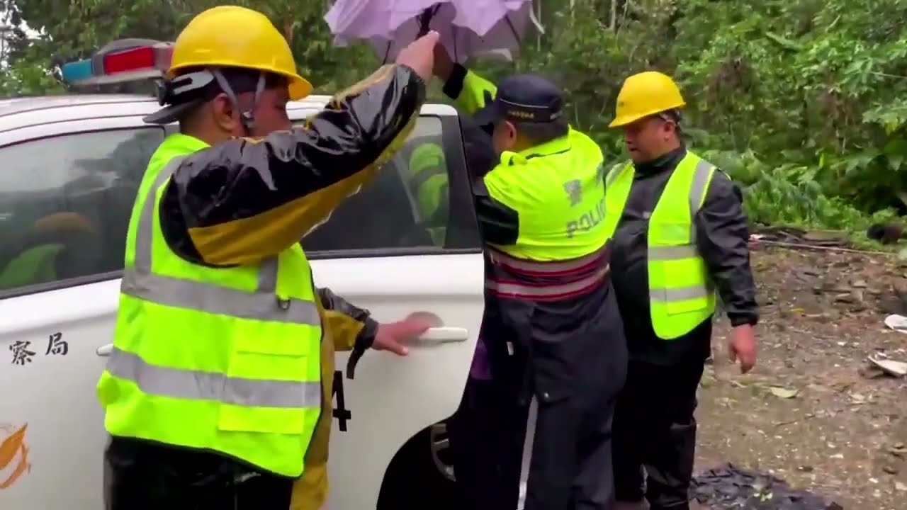 Typhoon Haikui prompts Taiwan to evacuate thousands