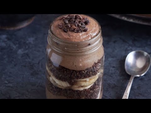 raw-brownie-parfait-(vegan-pudding-+-brownie-recipe)