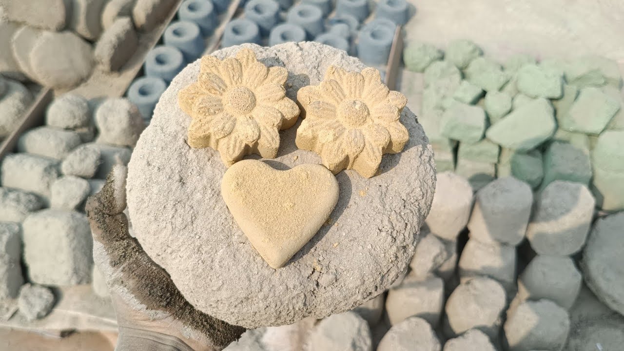 Gritty Texture Water & Dry Floor Crumbling vlog || ASMR 