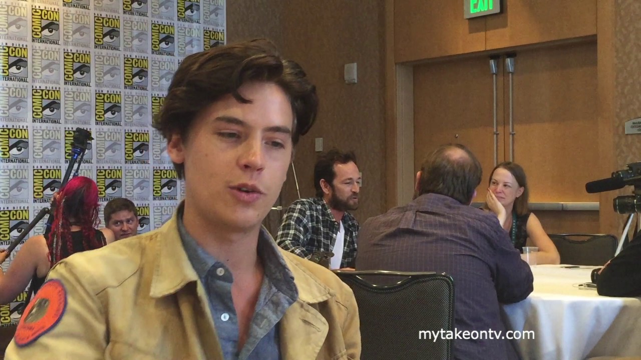 Comic Con 2016: Cole Sprouse talks Jughead and RIVERDALE