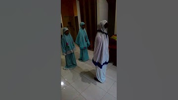 Video lucu saat shalat-yang asli-