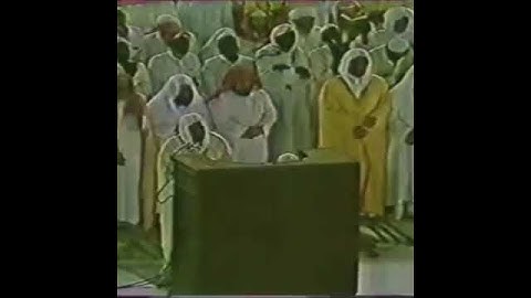 ان الله وملائكته يصلون على النبي تلاوة رائعة لشيخ #علي_جابر.   رحمه الله