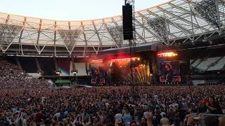 Download Mp3 FOO FIGHTERS - My Hero (Live at Olympic Stadium, London 22/06/2018) Gudang lagu Download Mp3 FOO FIGHTERS - My Hero (Live at Olympic Stadium, London 22/06/2018)