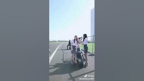 Thanh Niên Vứt Rác Bừa Bãi Gặp Hotgirl Lầy Nội Và Cái Kết