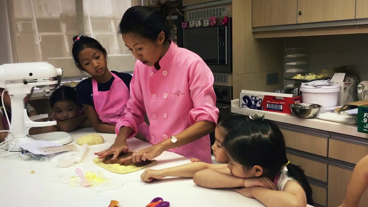 Deelite Summer Bake Camp - YouTube