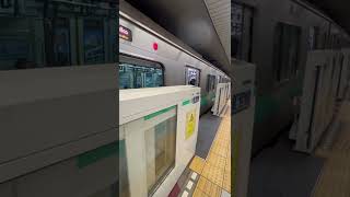 E233系 東京メトロ 千代田線 乃木坂駅