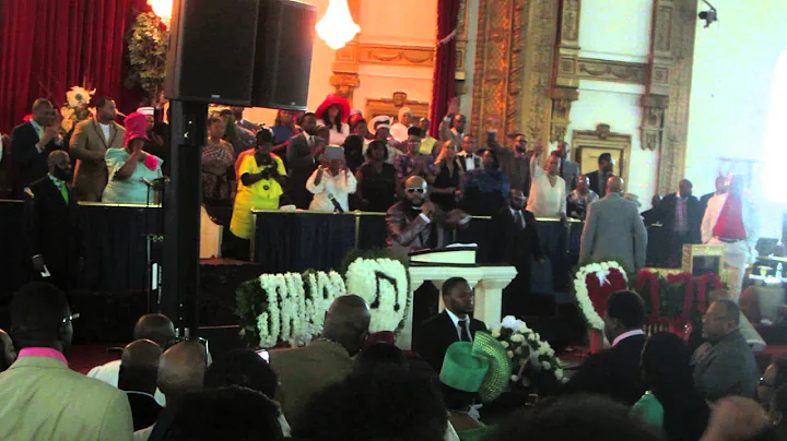#Praisebreak w/ Tye Tribbet & Pastor Kevin Bond - ...