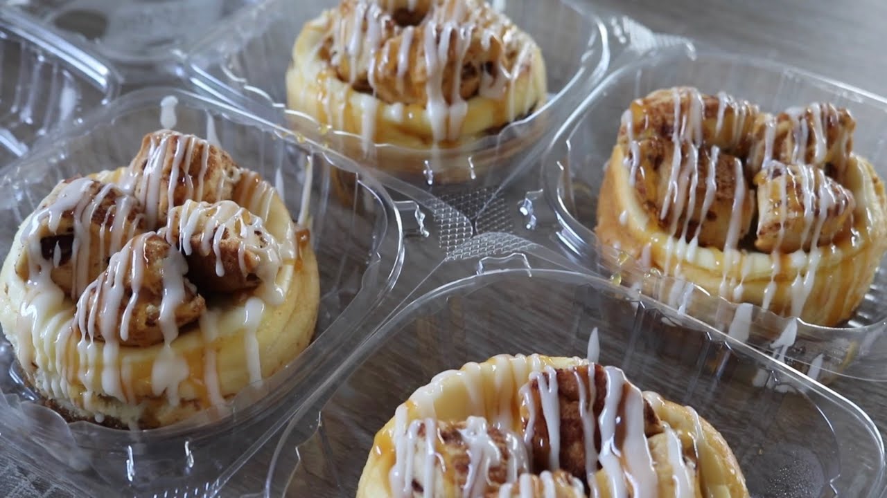 CHEESECAKE DE ROLL DE CANELA MINIS PARA NEGOCIO