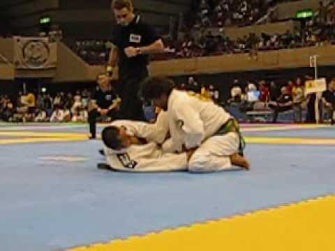 7 x World champ - Robson Moura vs Makoto Ikuta (Trust JJ)