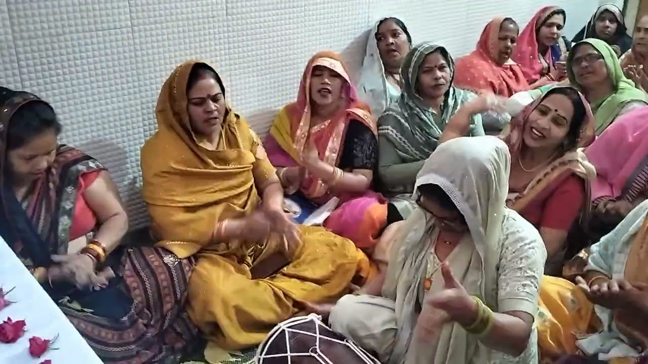 तीनो लोकन में बहना लगे कैमरा नारायण हरि के🌹🙏