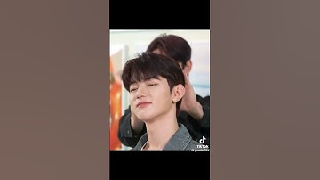 Jiwoong and Hao so funny 😭🤣 #kpop #zb1 #zerobaseone #jiwoong #zhanghao #inbloom #gyuvin #viral #fyp
