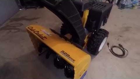 Cub Cadet 528 SWE Snow Thrower Review - Part 1