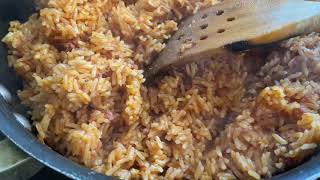 How to Prepare Authentic Ghanaian jollof Rice #cookwithme #jollofrice #trendingvideo #ghanajollof