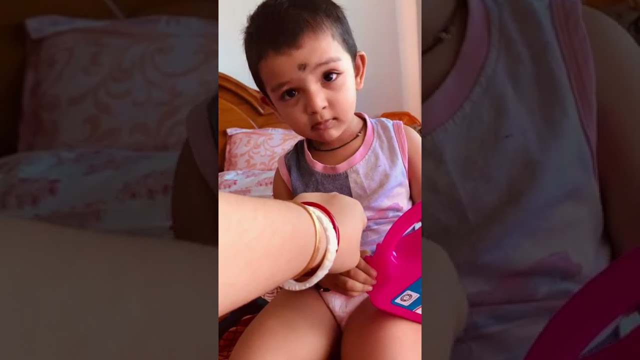 Cute baby doctor video ||| baby nd mamma comedy video / baby fastaid on mamma’s hand😍❤️