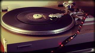 John Paul Young - Love Is In The Air