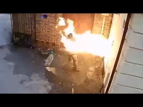 man-sets-himself-on-fire-trying-to-burn-down-synagogue-reaction---smegmen-clip