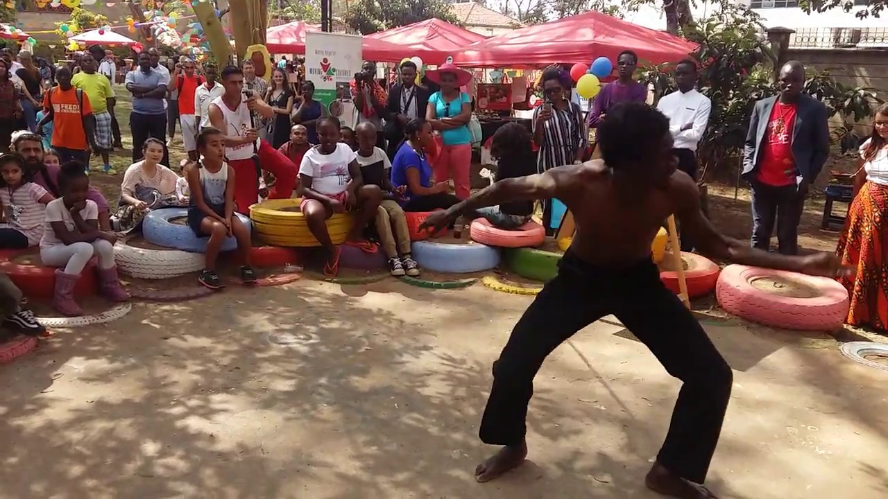 1- Dancer Vincent Owoko Performance at Moving Cultures Fiesta 2017 camera iphone 8 plus apk