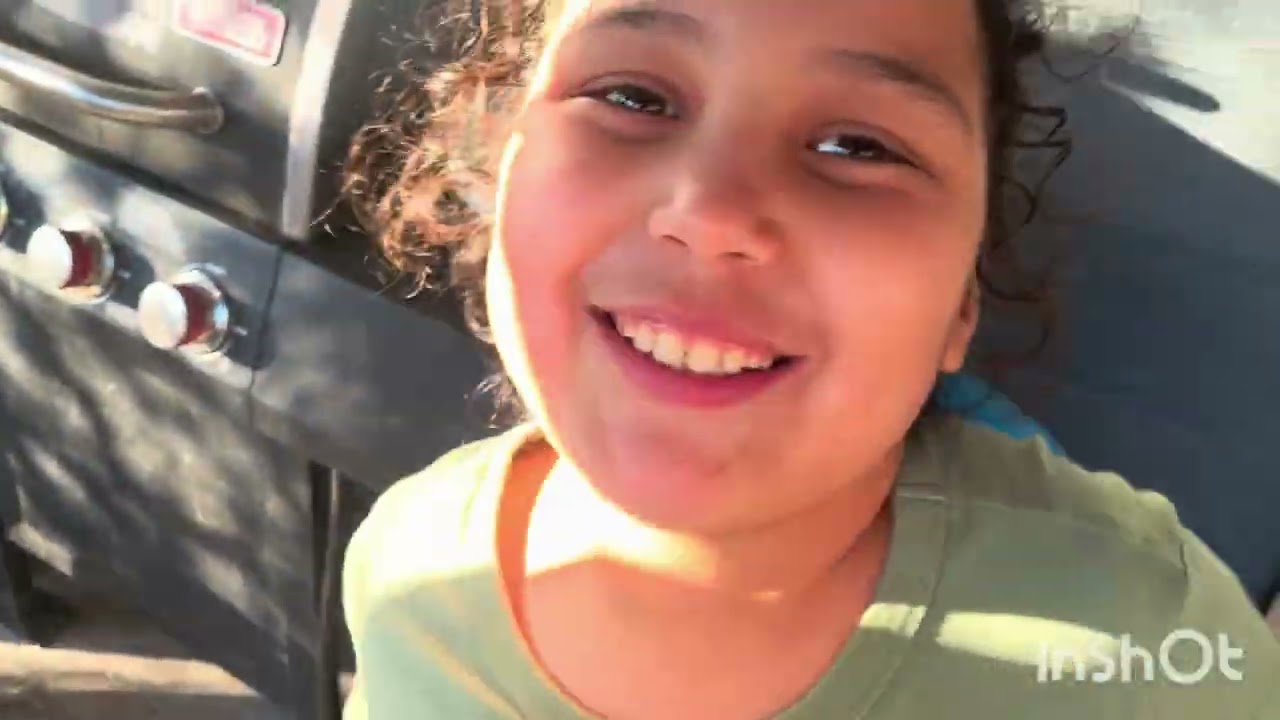 Mojarra 😋tajada 😋carne 😋ensalada y aguacate 🥑