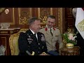 الفريق أحمد خليفة رئيس أركان حرب القوات المسلحة يلتقى قائد القيادة المركزية الأمريكية الفريق أحمد خليفة رئيس أركان حرب القوات المسلحة يلتقى قائد القيادة المركزية الأمريكية