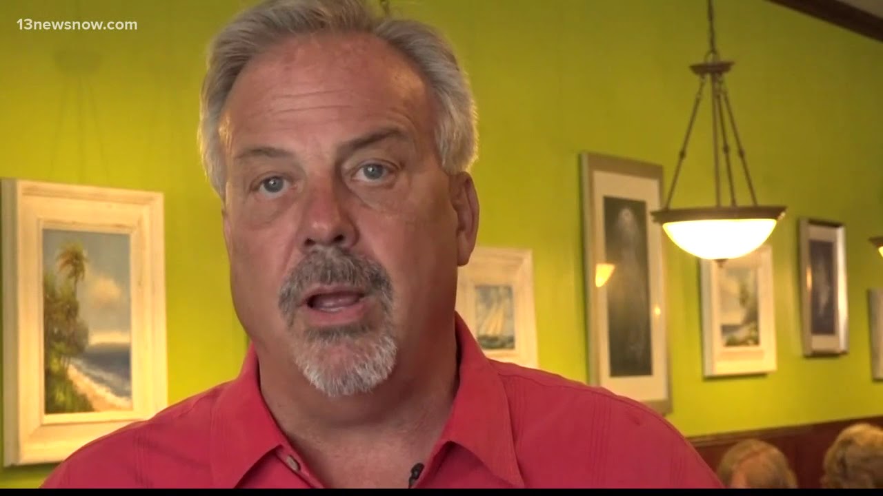 Man spotted on surveillance video stealing tip jar