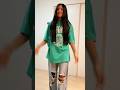 Mi hija enseñándome el trend de moda Mamushi @megantheestallion #japan #dance #yukichiba #foryou